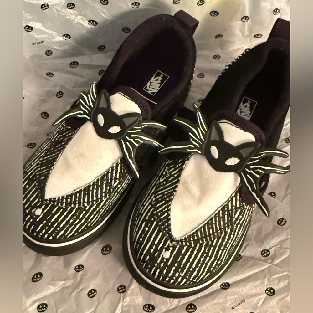 Vans Slip-On V Black Sneakers